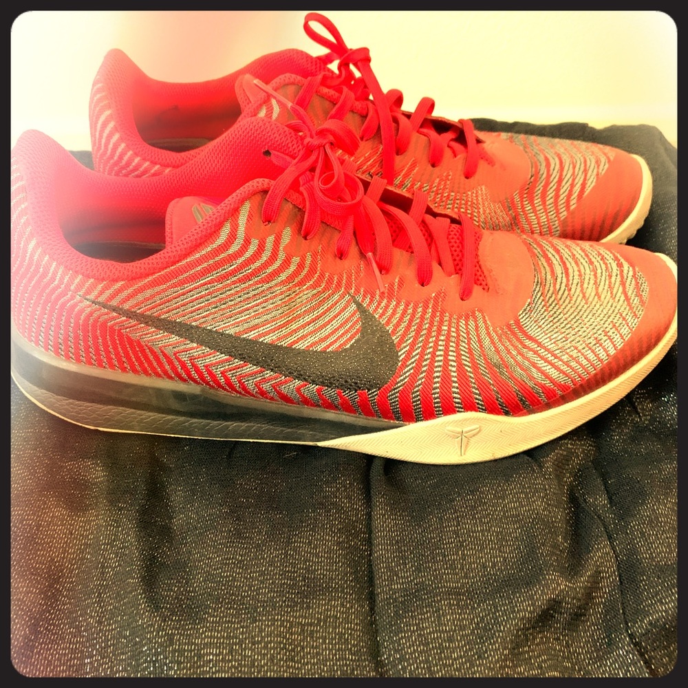 Men’s Size 12 Nike Kobe’s